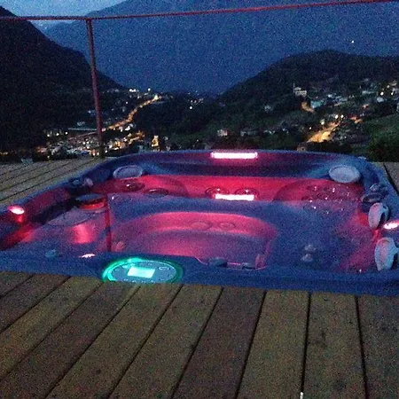 ファームステイ Agriturismo Serec *